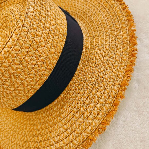 NWT Eric Javits Fringe Pinch Straw Fedora Hat Packable Women’s - Picture 6 of 8